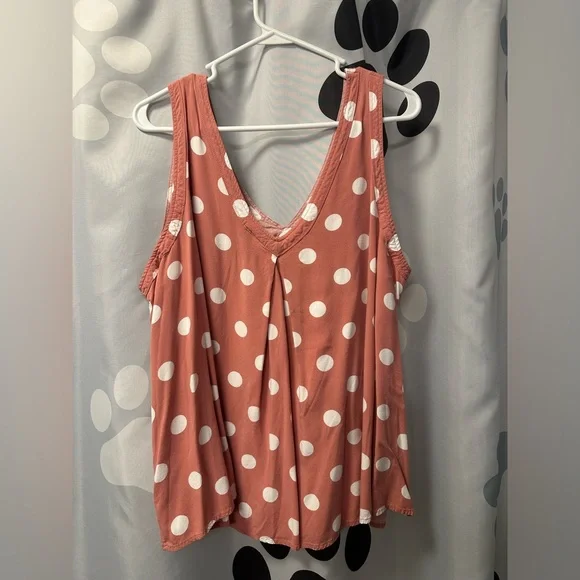 Torrid Challis Stitch Detail Tank, Pink Dot, Size 2 (2X 18-20) - Picture 4 of 5